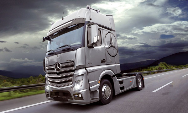 camion Italeri Mercedes Actros Gigaspace