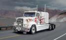 camion Italeri Freightliner FLD 120 Special camion Italeri Freightliner FLD 120 Special