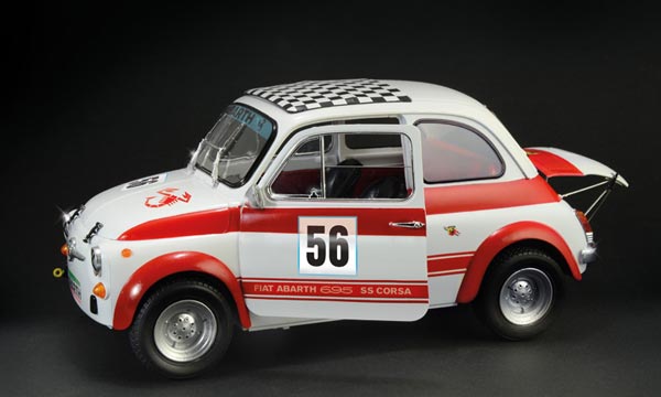 voiture Italeri FIAT Abarth 695SS Assetto Corsa