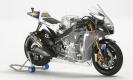 moto Tamiya Yamaha YZR M1 '09 Full View moto Tamiya Yamaha YZR M1 '09 Full View