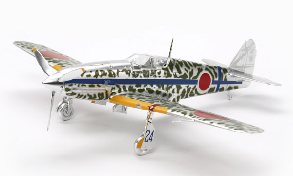 avion Tamiya Ki-61-Id Hien Chrom&eacute;