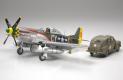 avion Tamiya P-51D Mustang + Staff car avion Tamiya P-51D Mustang + Staff car